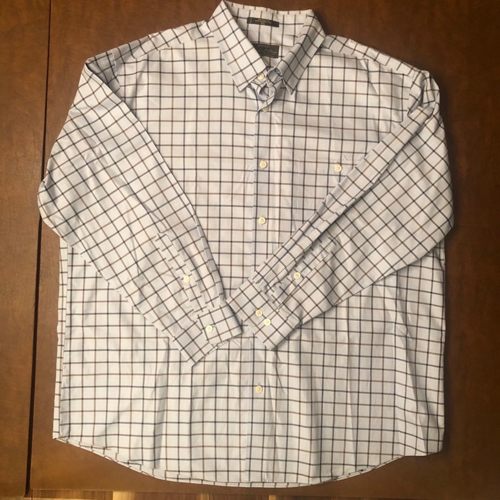 Men’s LS twill ORVIS dress shirt.